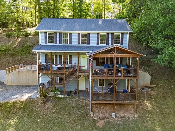 133 Shadow Oak Ln, Clyde, NC 28721