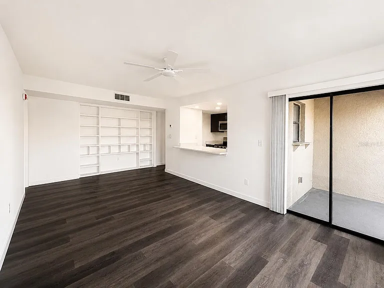 855 N Village Dr N #101 — Photo 6