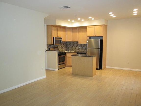2nd image of 8251 Blackburn Ave APT 7