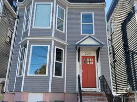 225 E Eagle St, East Boston, MA