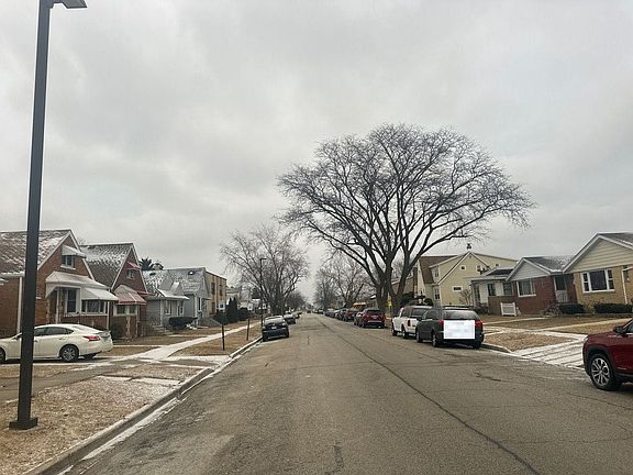 5th image of 7330 W 61st Pl