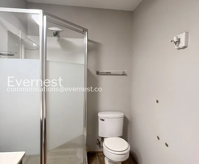 2356 S Crysler Ave — Photo 18