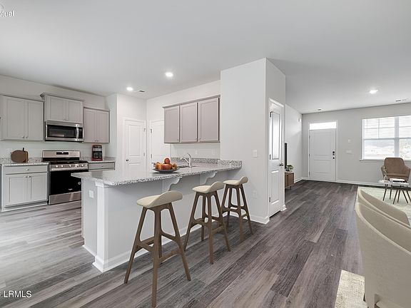 4th image of 1173 Sanctum St