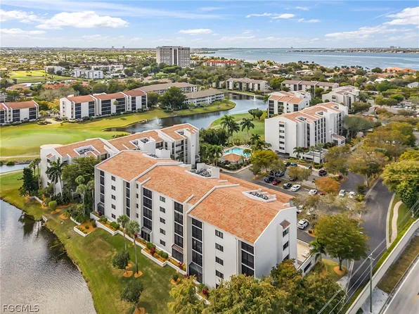 4100 Steamboat Bnd E APT 101, Fort Myers, FL 33919