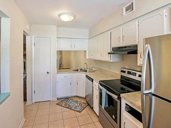 3rd image of 4432 Windergate Ct