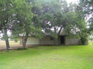 109 Eagle Rd, Highland Haven, TX 78654