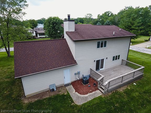 5th image of 564 Laurel Dr SW