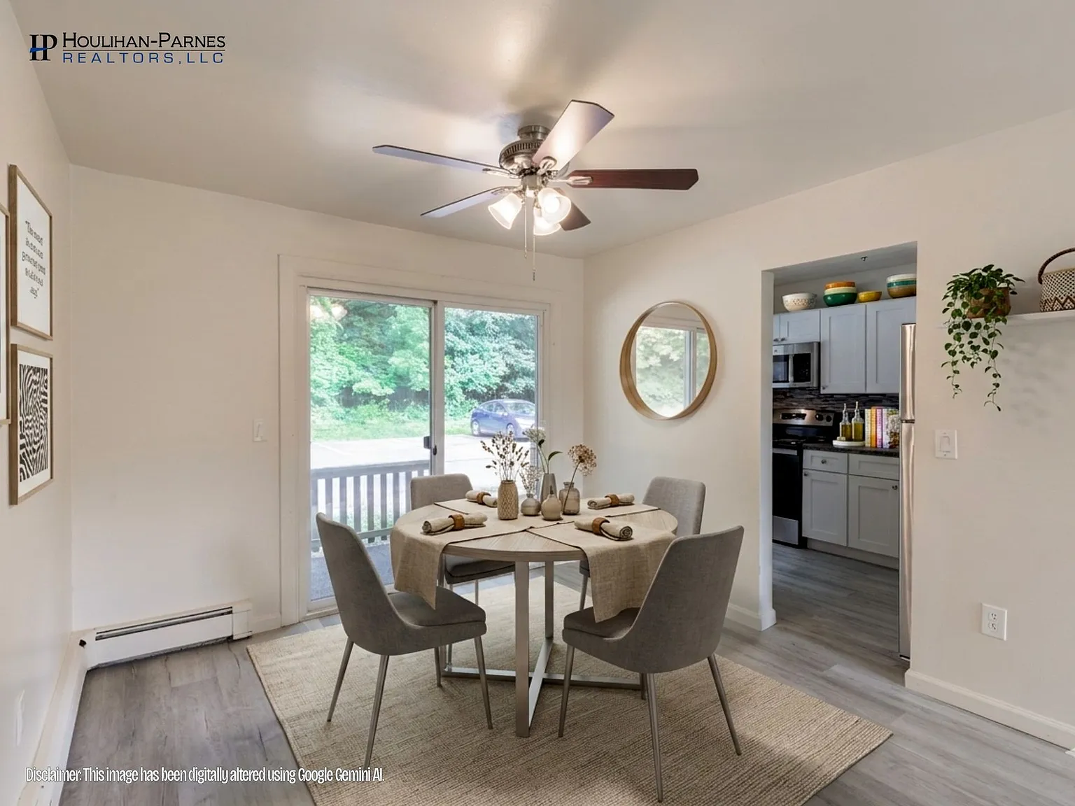 Country Manor Apartments — Photo 2