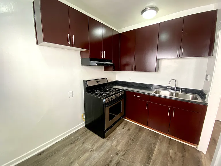 Berendo Lofts LLC — Photo 13