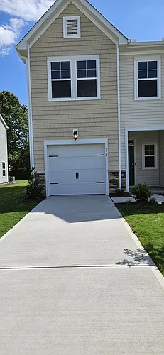 270 Paramount Dr Photo 1
