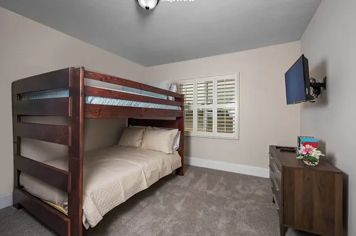 1514 W Windsor Ave #W — Photo 23