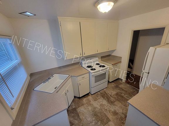 5th image of 7920-7932 SE Woodstock Blvd #7924