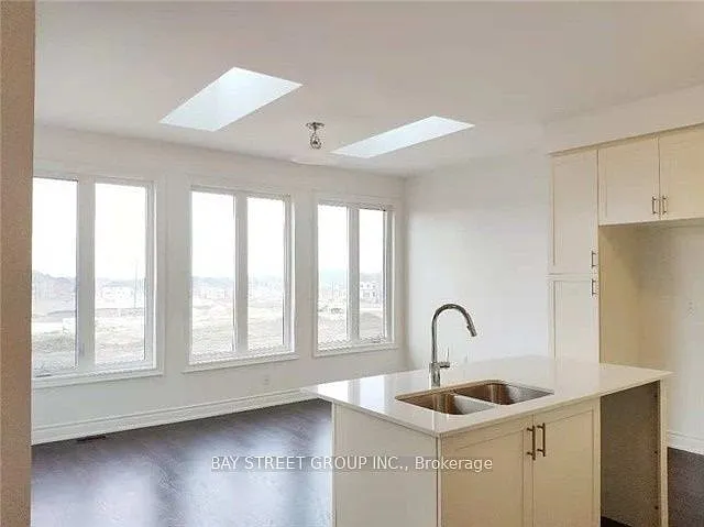 4 bed, $3,600 — Photo 3