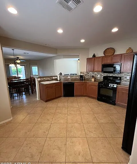 26087 W Tonto Ln — Photo 8