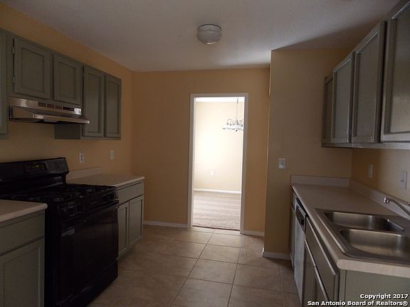 4th image of 5946 Brambletree St