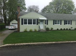 33 Massasoit Ave, Warren, RI 02885