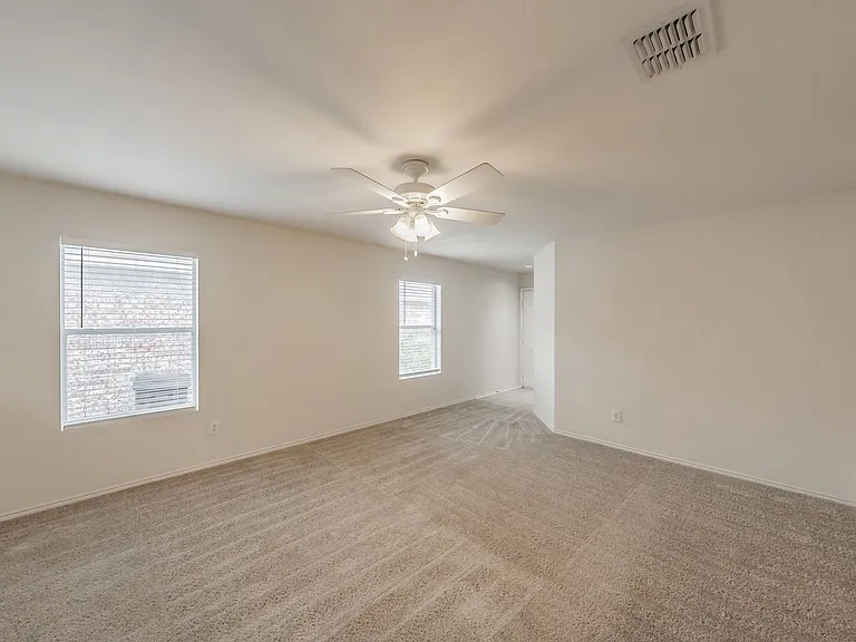 8864 Valley River Dr — Photo 31