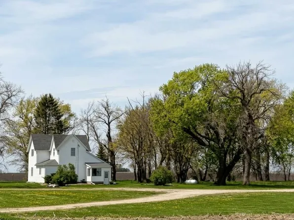 2340 420th St, Gillett Grove, IA 51341