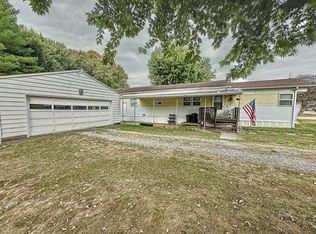 54 N Clinton St, The Plains, OH 45780