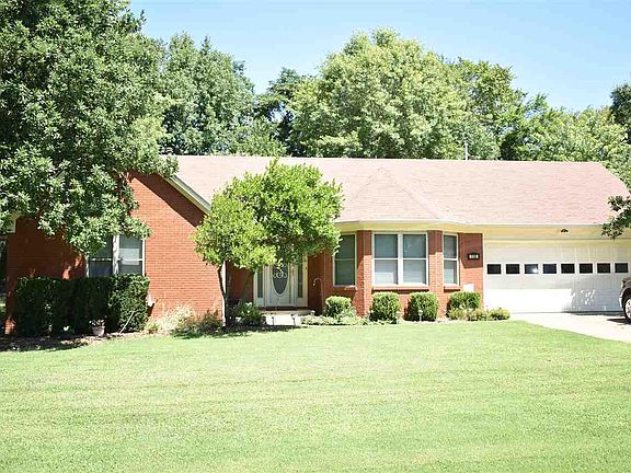 2nd image of 110 Hillview Dr