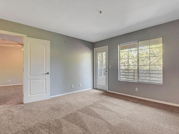 5th image of 2110 Sealion Dr Unit 206
