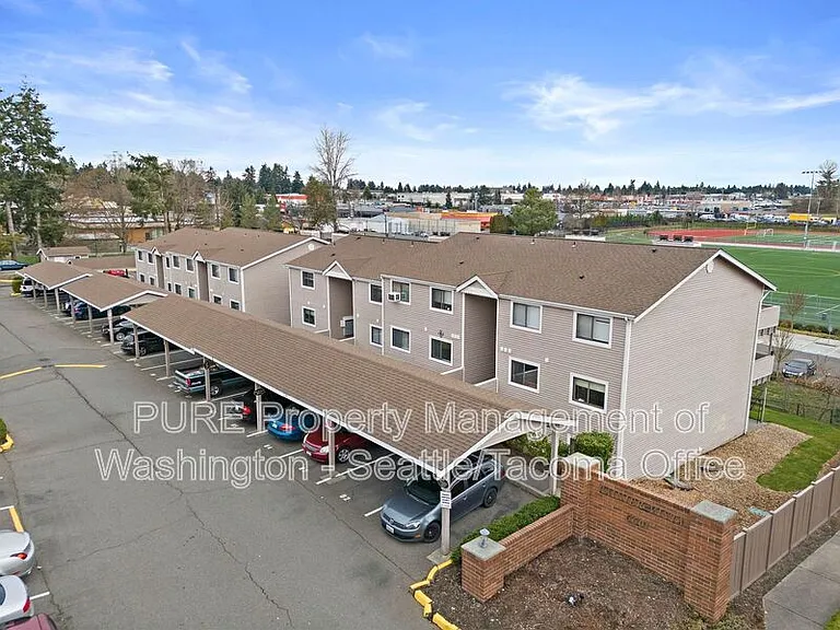 6601 S 8th St — Photo 133