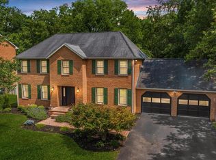 4503 Farmwood Dr, Roanoke, VA 24018