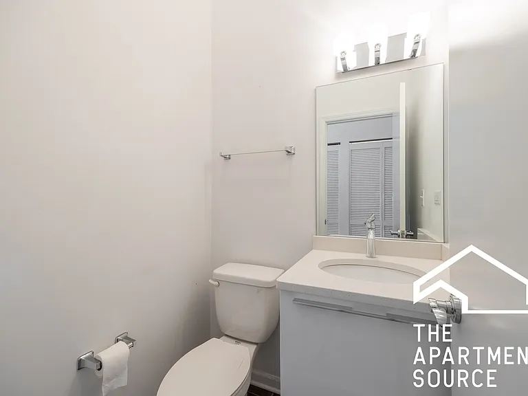 2700 W North Ave #204 — Photo 13