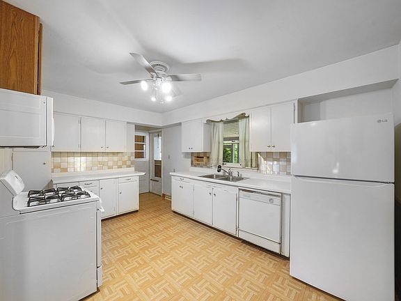 5th image of 772 Dublin Dr