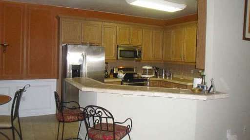 4th image of 1062 Sunny Glen Ct