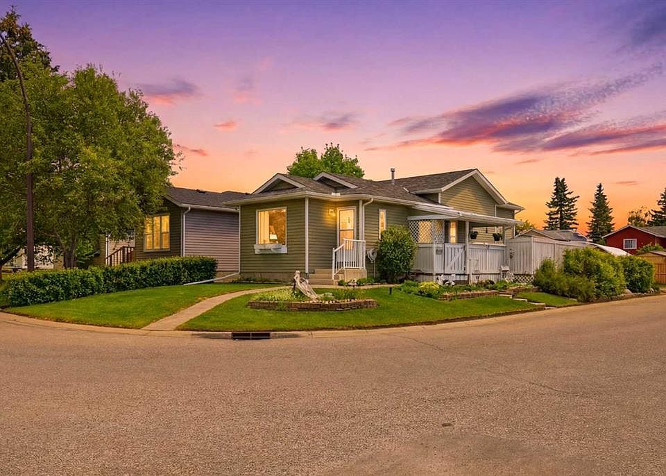 1st image of 45 N Taradale Close NE