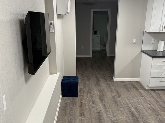4th image of 2754 NE Reef Ave