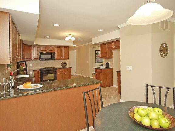 5th image of 3 McGovern Ct