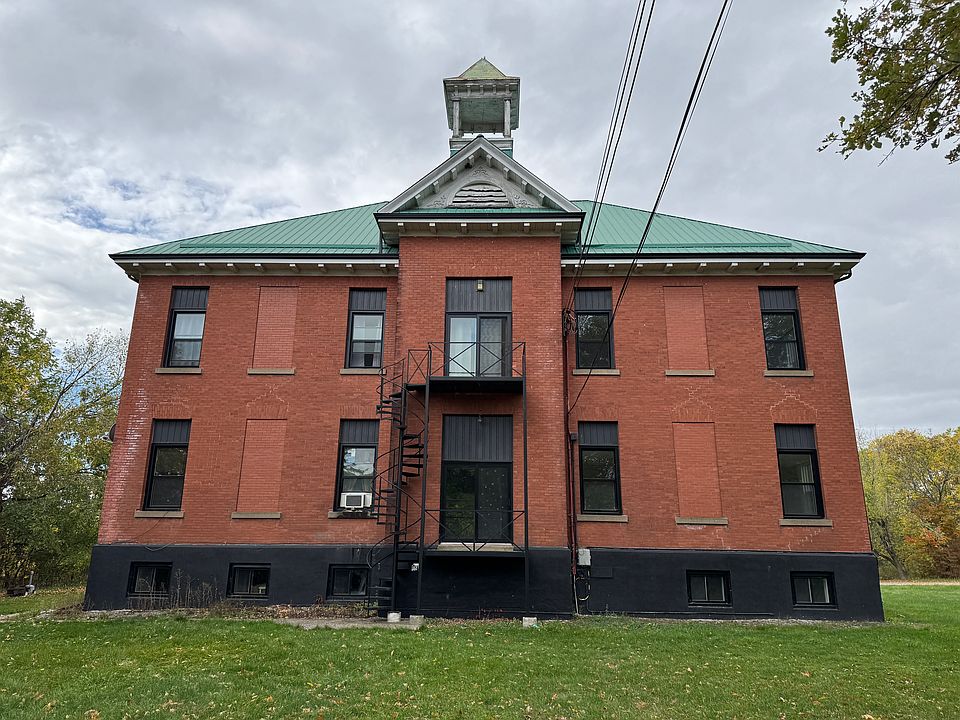 1st image of 12 Garden St #1424022