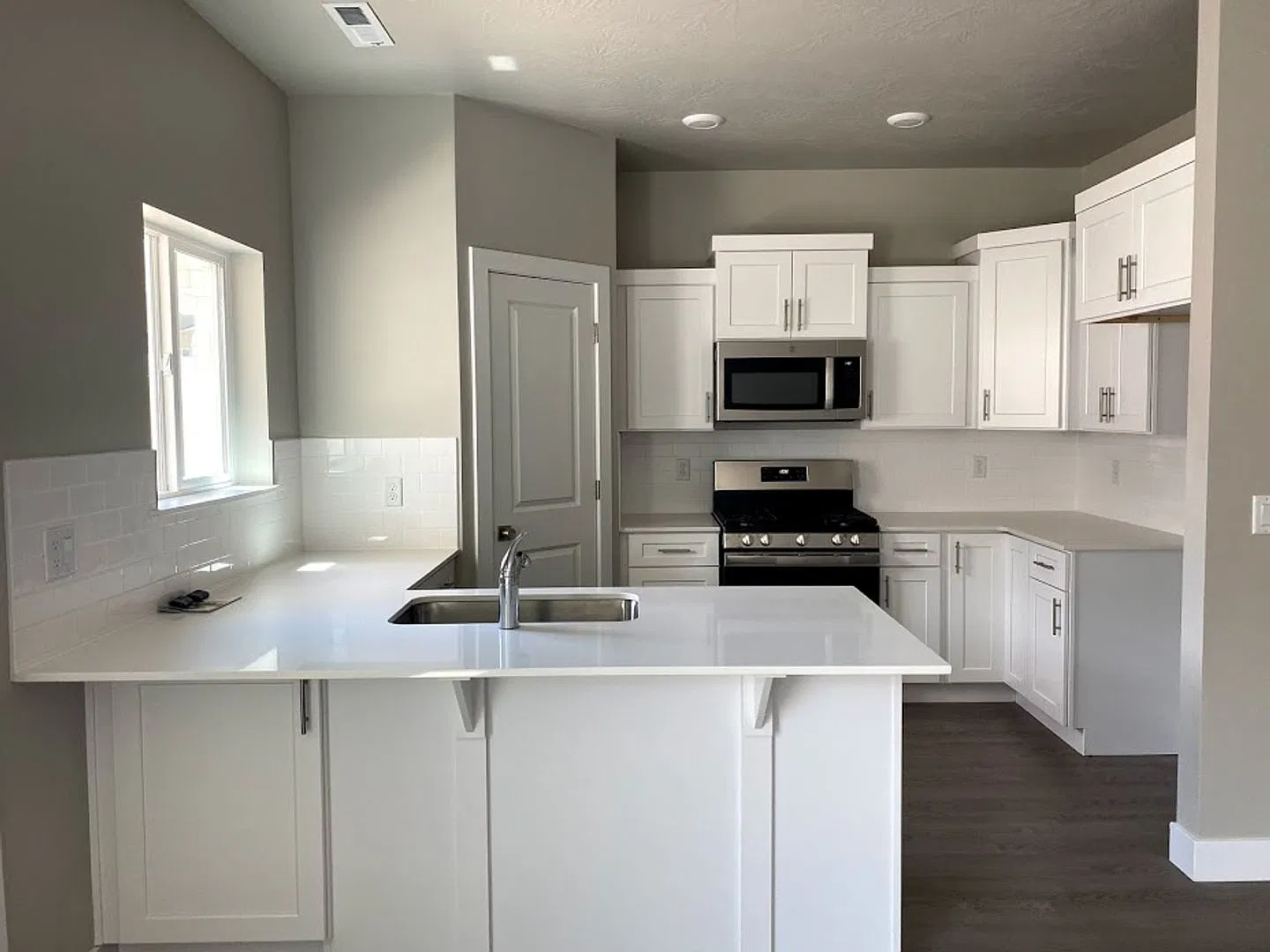Brand New Townhome — Photo 3