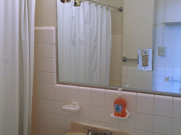 4th image of 2601 Pennsylvania Ave APT 350
