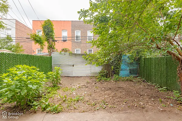 Rented by Brooklyn Group | media 2