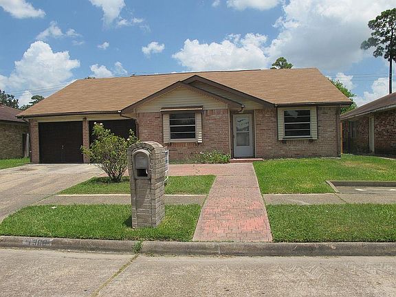 2nd image of 1306 Castle Glen Dr