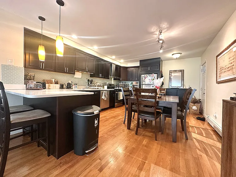 119 Willow St #1 — Photo 4