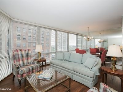 21 W Goethe St APT 12L, Chicago, IL, 60610
