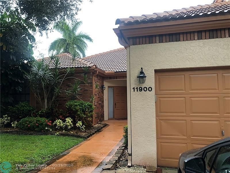 1st image of 11900 Glenmore Dr #1-2