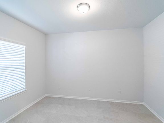 2nd image of 507 Sacred Fig Ln