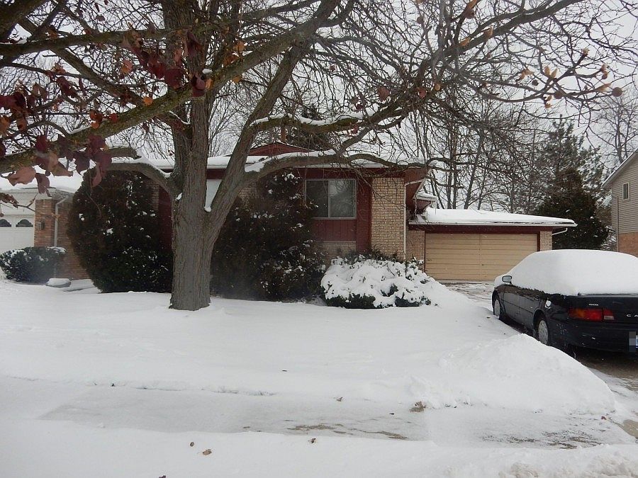 1st image of 44136 Westminister Way