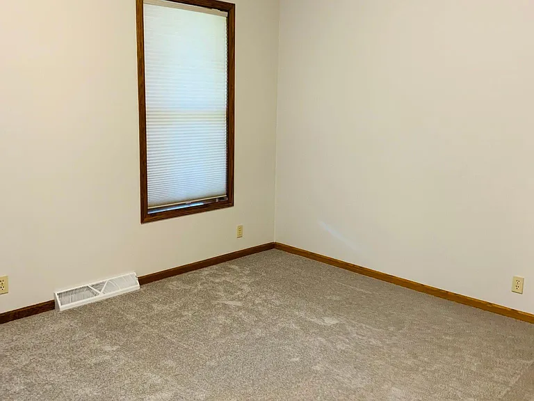 204 W Ida St — Photo 24