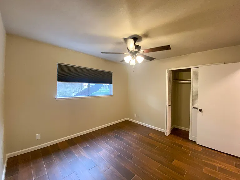 11039 Whisper Valley St — Photo 15