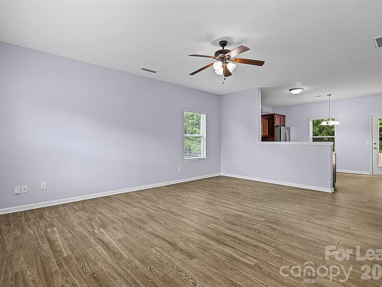 6056 Shamrock Green Dr — Photo 3