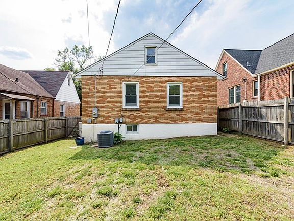5th image of 2036 Hiawatha Ave