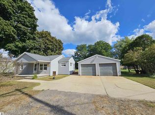 2559 Main St, Manistee, MI 49660