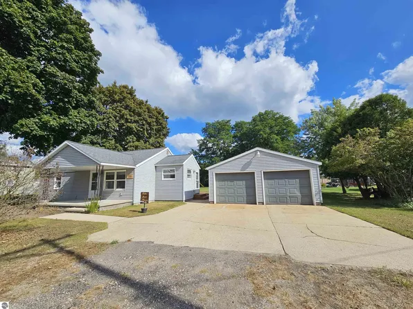 2559 Main St, Manistee, MI 49660