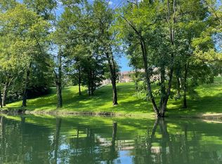 906 Riverside Cir, Celina, TN 38551